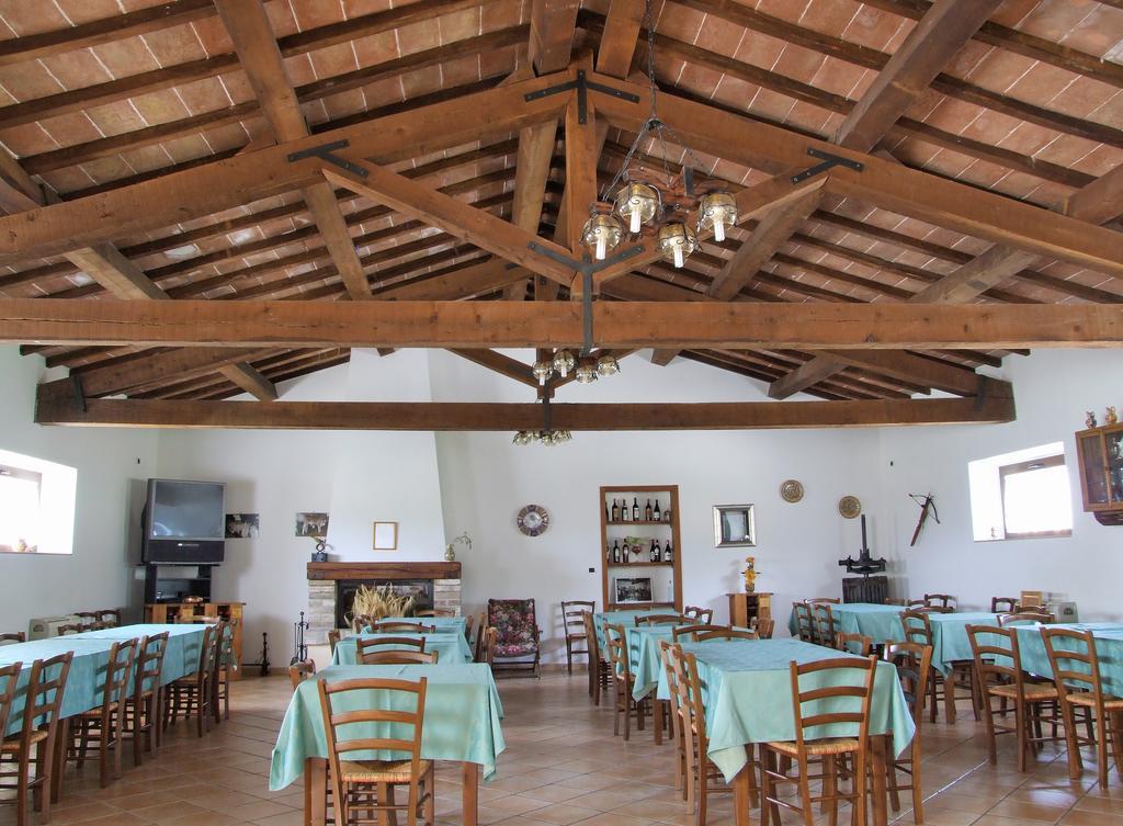 Agriturismo Casella Del Piano Губбио Экстерьер фото